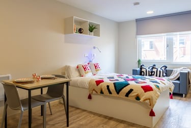 Platinum Studio at The Barn, Bampfylde Street, Newtown, Exeter, EX12FQ - Image 1